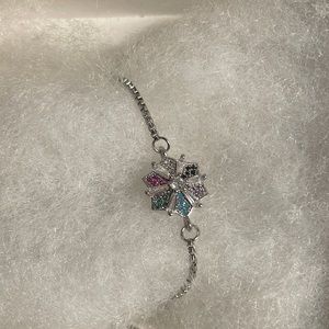 Snowflake bracelet
